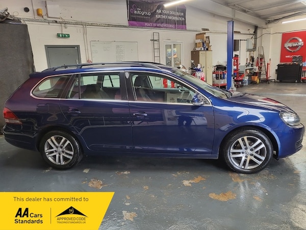 Used Volkswagen Golf 2010 for sale - 76106414: Photo 8