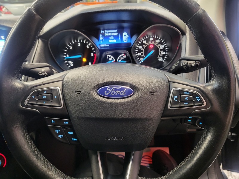 Used Ford Focus 2017 for sale - 77477902: Photo 11