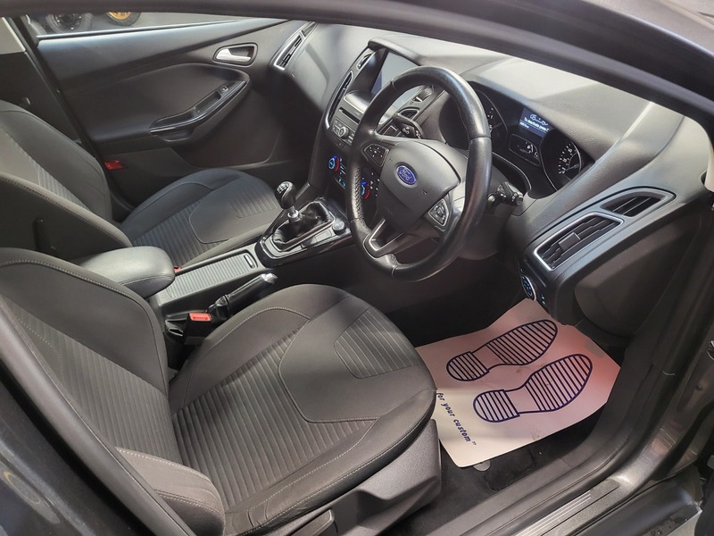 Used Ford Focus 2017 for sale - 77477902: Photo 3