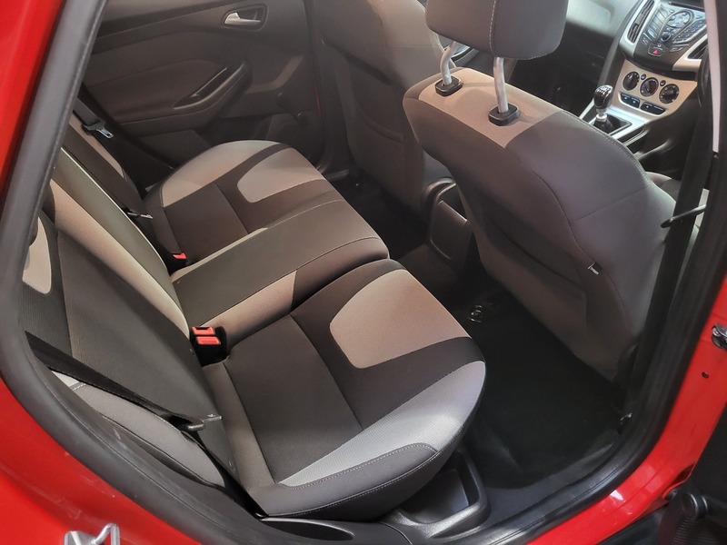 Used Ford Focus 2013 for sale - 76699090: Photo 19