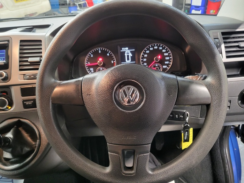 Used Volkswagen Transporter 2014 for sale - 77437915: Photo 11