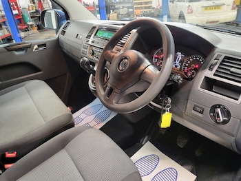 Used Volkswagen Transporter 2014 for sale - 77437915: Photo