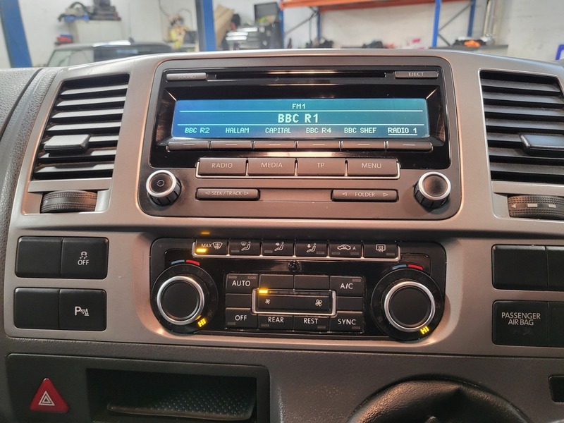 Used Volkswagen Transporter 2014 for sale - 77437915: Photo 5