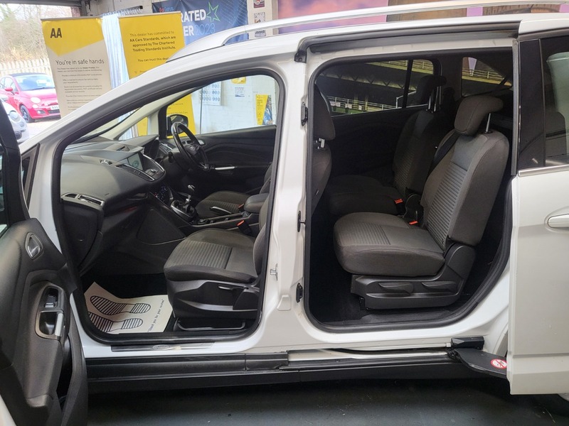 Used Ford Grand C-Max 2016 for sale - 76974075: Photo 23