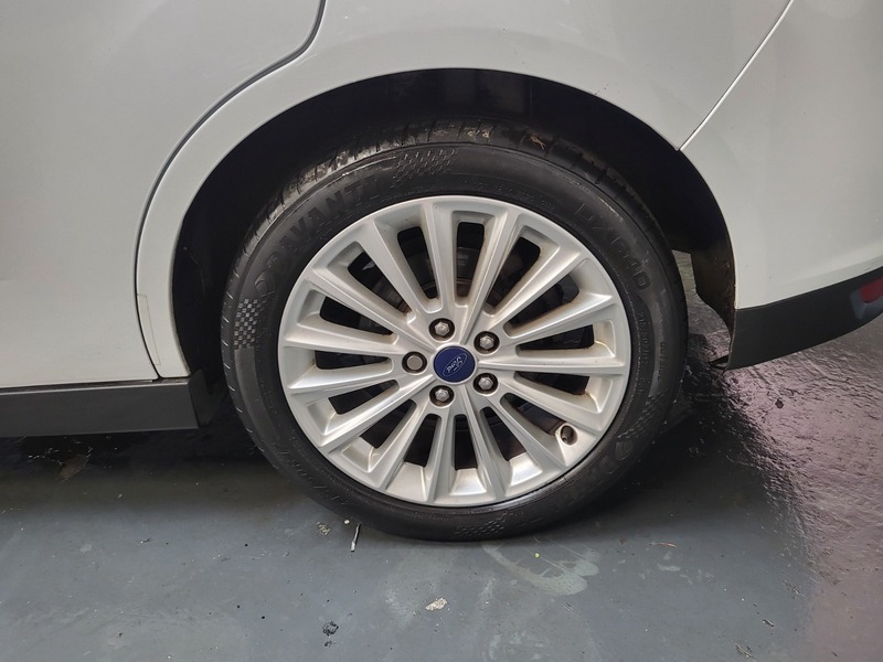 Used Ford Grand C-Max 2016 for sale - 76974075: Photo 25