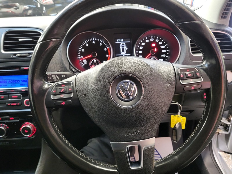 Used Volkswagen Golf 2010 for sale - 77594974: Photo 11
