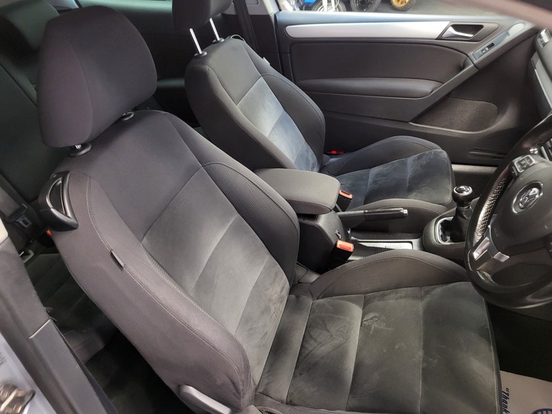 Used Volkswagen Golf 2010 for sale - 77594974: Photo 16