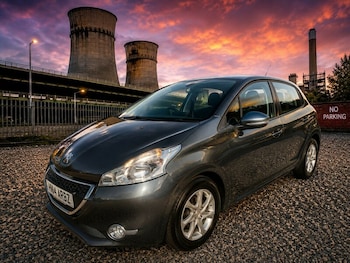 Used Peugeot 208 2014 for sale - 78758544: Photo