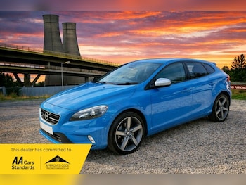 Used Volvo V40 2013 for sale - 78289046: Photo