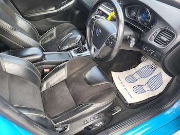 Used Volvo V40 2013 for sale - 78289046: Photo