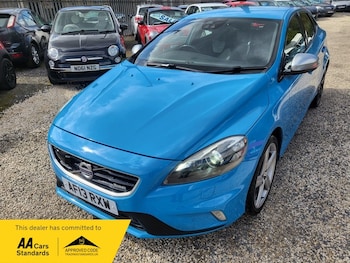 Used Volvo V40 2013 for sale - 78289046: Photo