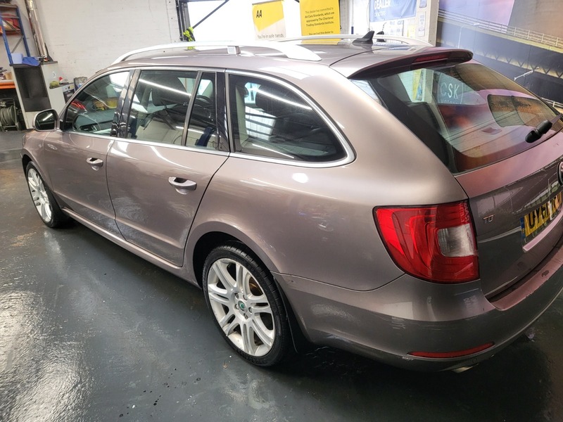 Used Skoda Superb 2011 for sale - 76784657: Photo 17