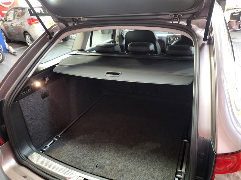 Used Skoda Superb 2011 for sale - 76784657: Photo 21