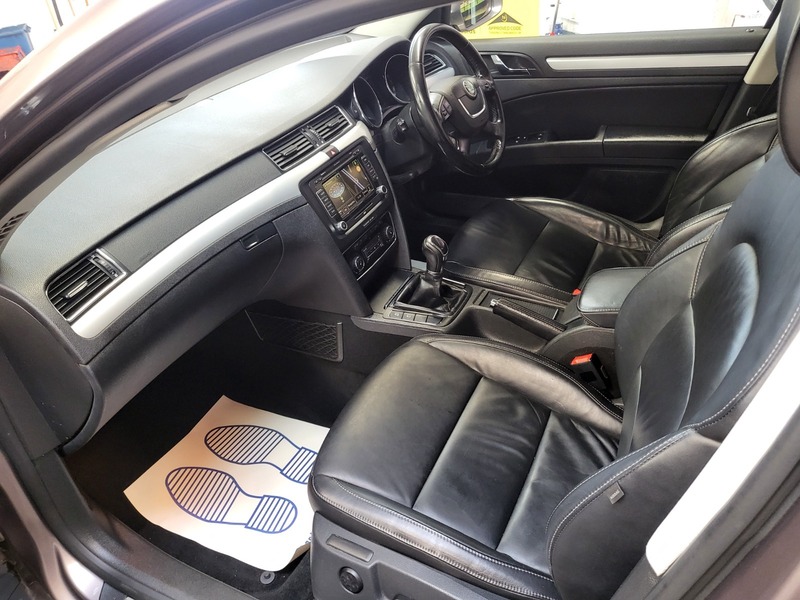 Used Skoda Superb 2011 for sale - 76784657: Photo 22