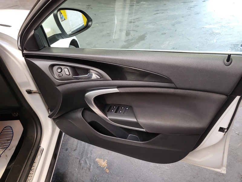 Used Vauxhall Insignia 2015 for sale - 77693961: Photo 15