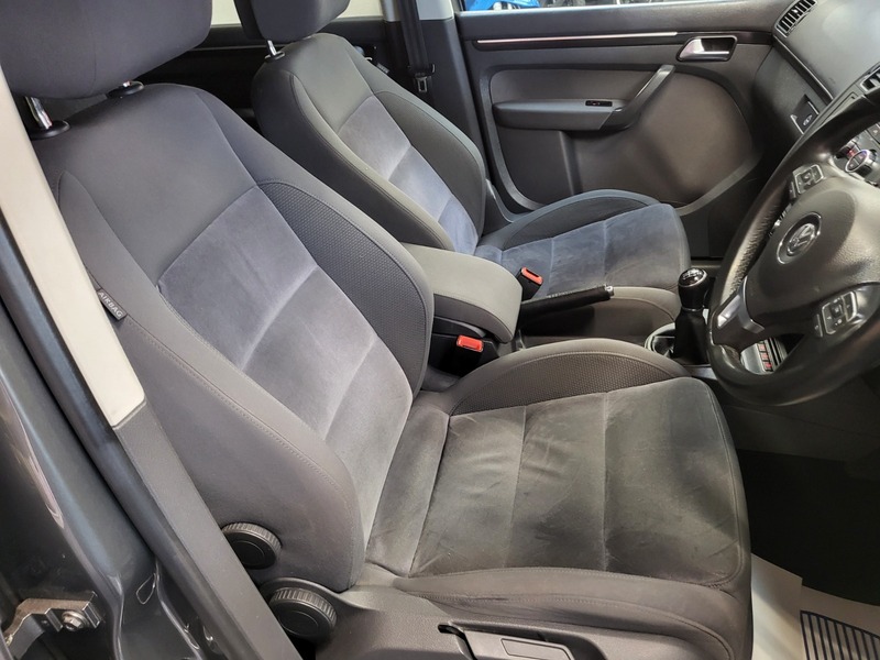 Used Volkswagen Touran 2013 for sale - 77118273: Photo 16