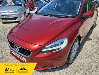 Used Volvo V40 2016 for sale - 78986642: Photo