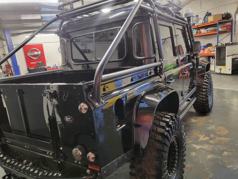 Used Land Rover Defender 2010 for sale - 77129230: Photo 10