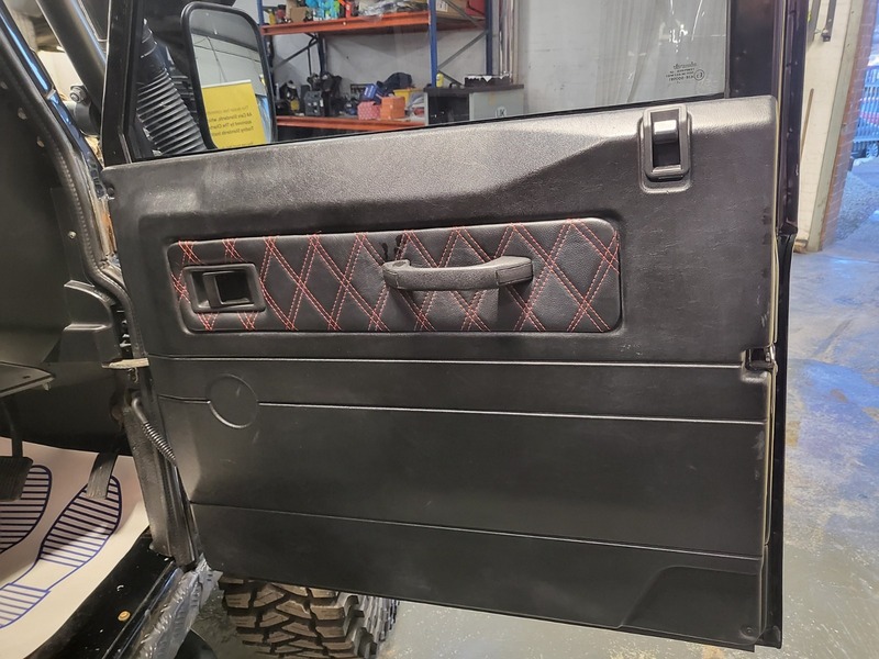 Used Land Rover Defender 2010 for sale - 77129230: Photo 13