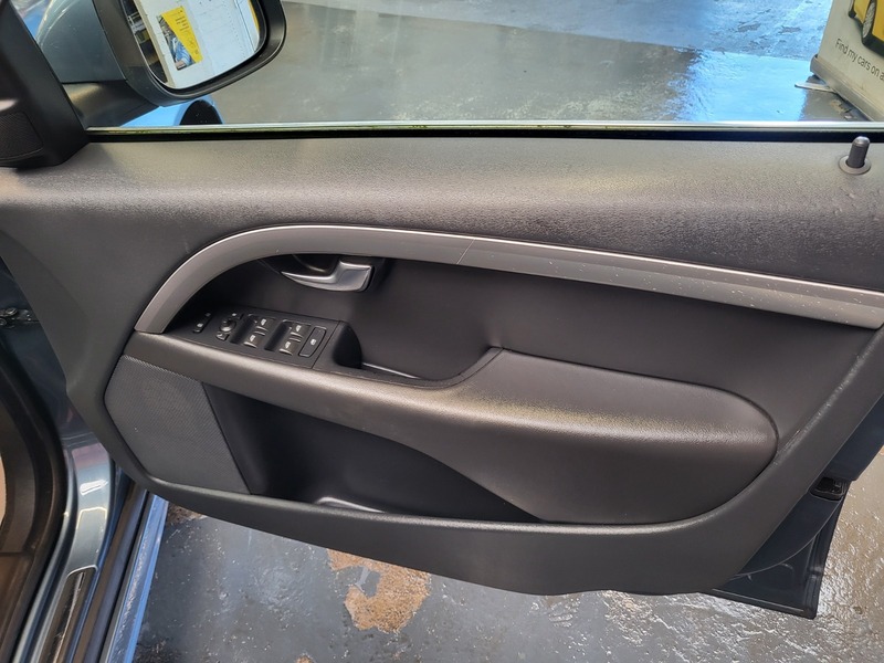 Used Volvo V70 2014 for sale - 76386922: Photo 16