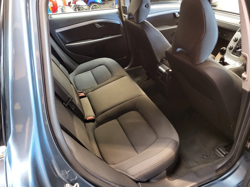 Used Volvo V70 2014 for sale - 76386922: Photo 21