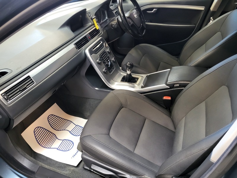 Used Volvo V70 2014 for sale - 76386922: Photo 25