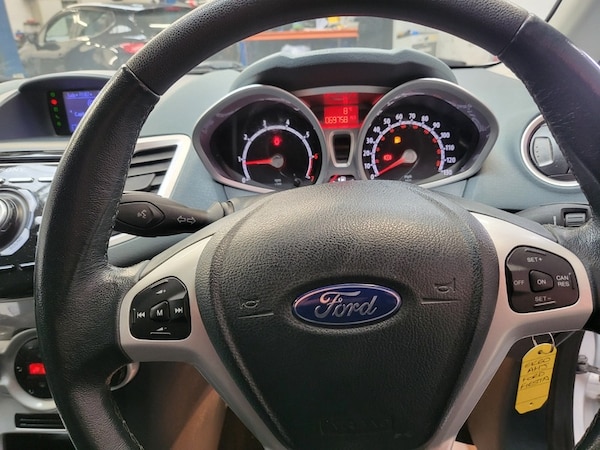 Used Ford Fiesta 2010 for sale - 73784864: Photo 12