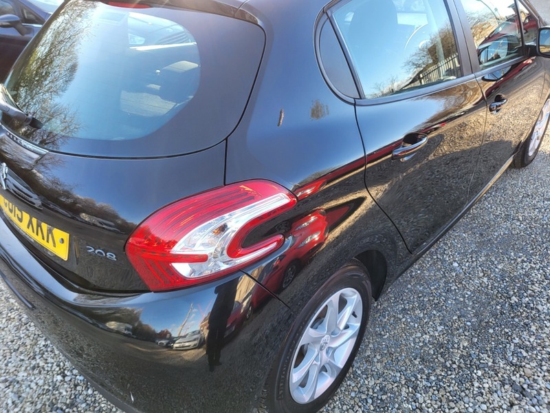 Used Peugeot 208 2015 for sale - 78111529: Photo 15