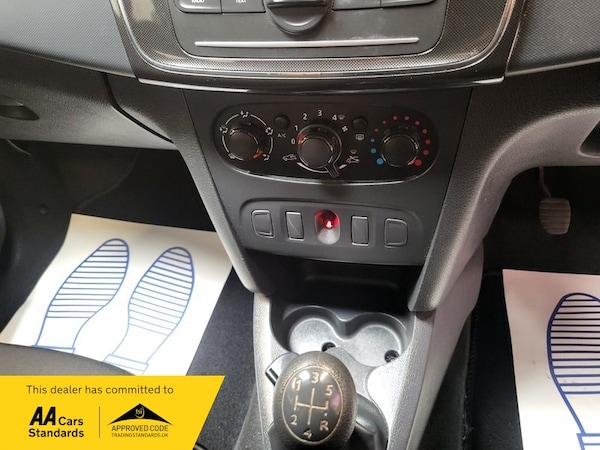 Used Dacia Sandero 2017 for sale - 75347938: Photo 13