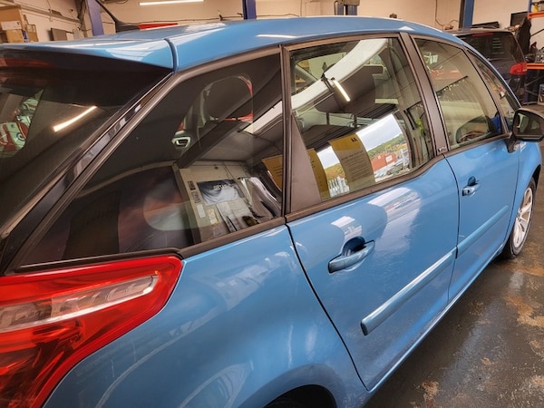 Used Citroen C4 Picasso 2010 for sale - 76211030: Photo 12