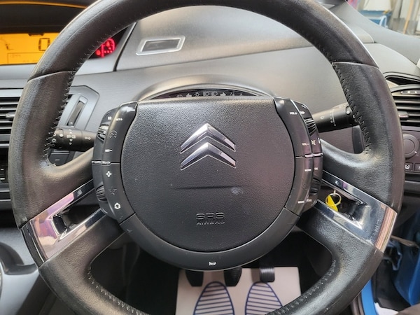 Used Citroen C4 Picasso 2010 for sale - 76211030: Photo 13