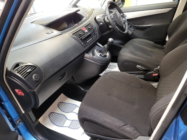 Used Citroen C4 Picasso 2010 for sale - 76211030: Photo 24