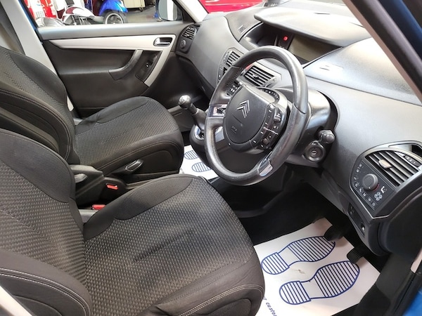 Used Citroen C4 Picasso 2010 for sale - 76211030: Photo 4