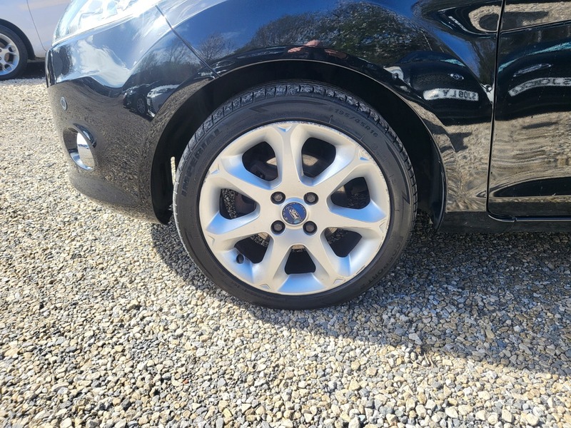 Used Ford Fiesta 2010 for sale - 78069627: Photo 24