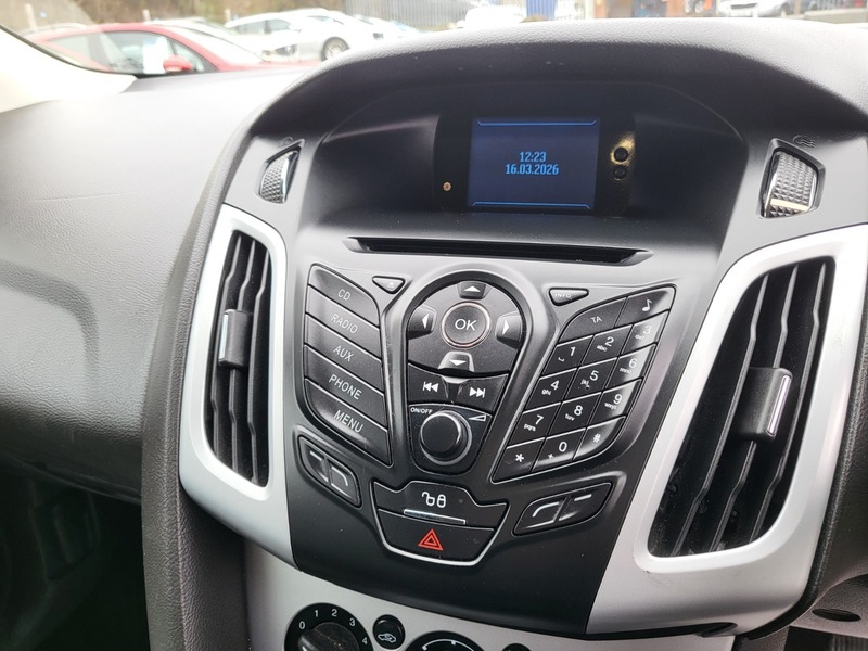 Used Ford Focus 2011 for sale - 77920970: Photo 5