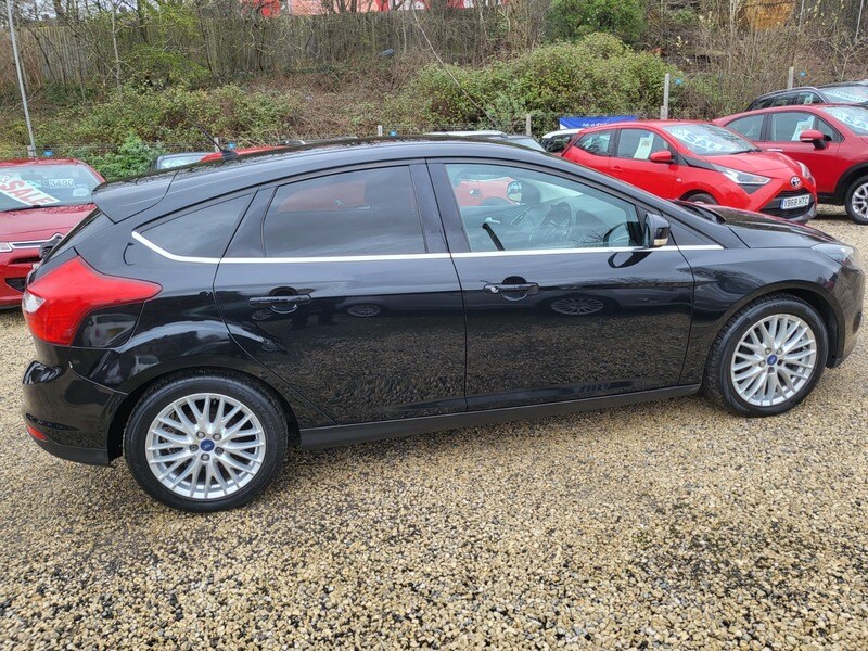 Used Ford Focus 2011 for sale - 77920970: Photo 8