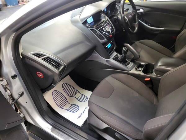 Used Ford Focus 2011 for sale - 74391935: Photo 23