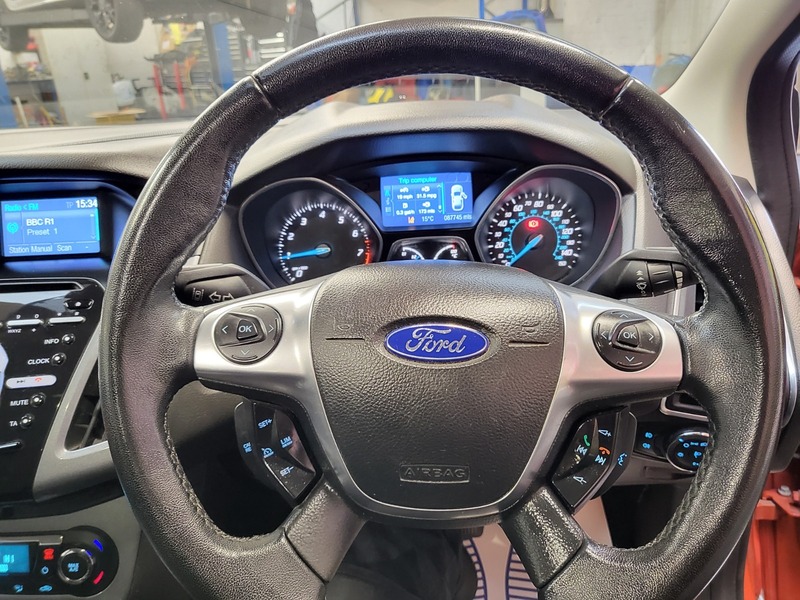 Used Ford Focus 2012 for sale - 76470732: Photo 12