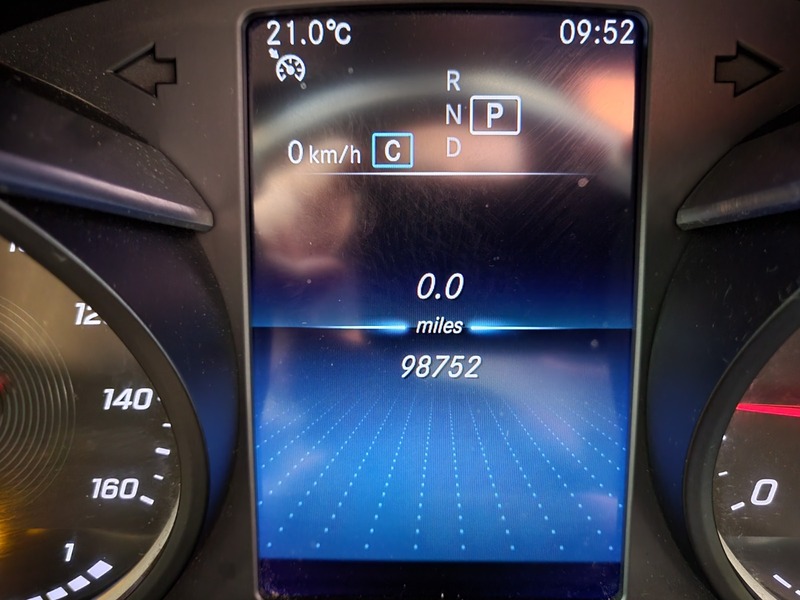 Used Mercedes-Benz GLC 2022 for sale - 77107320: Photo 9