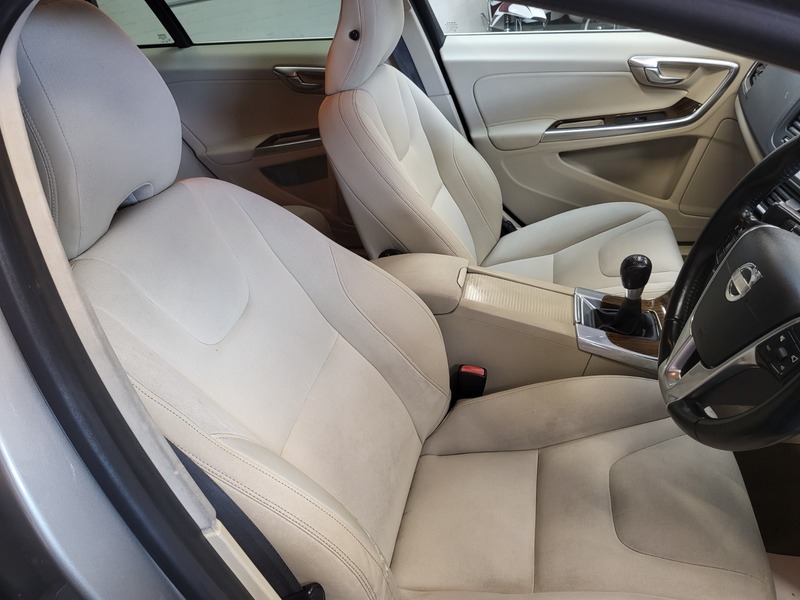 Used Volvo V60 2012 for sale - 76069348: Photo 14