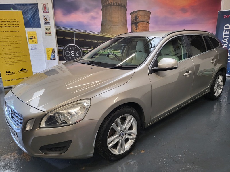 Used Volvo V60 2012 for sale - 76069348: Photo 15