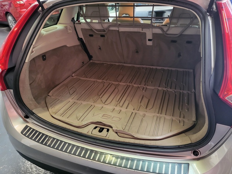 Used Volvo V60 2012 for sale - 76069348: Photo 22