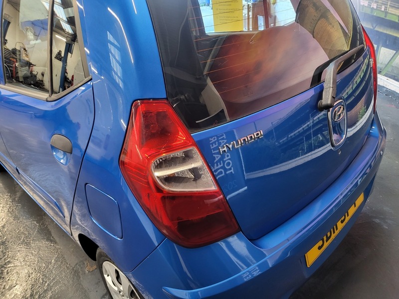 Used Hyundai i10 2011 for sale - 76368368: Photo 15