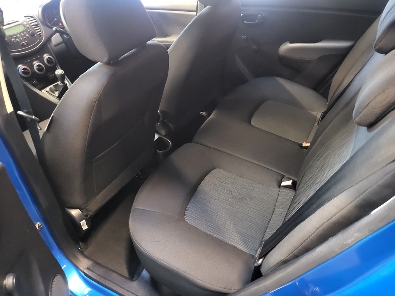 Used Hyundai i10 2011 for sale - 76368368: Photo 21