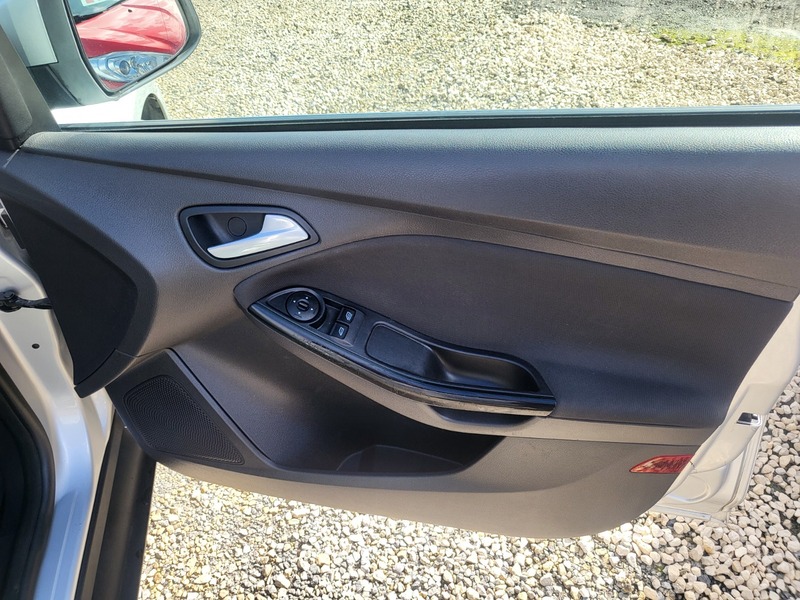 Used Ford Focus 2012 for sale - 78056802: Photo 14