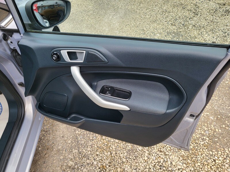 Used Ford Fiesta 2011 for sale - 77836498: Photo 14