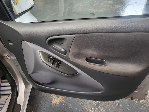 Used Toyota Yaris 2002 for sale - 75728152: Photo 14