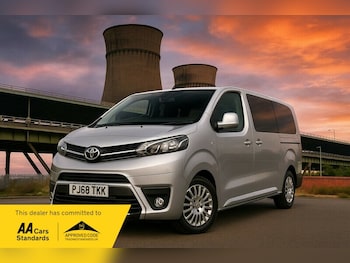 Used Toyota PROACE CITY Verso 2018 for sale - 76439660: Photo