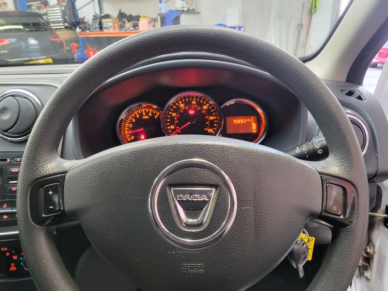 Used Dacia Sandero 2016 for sale - 76924089: Photo 11