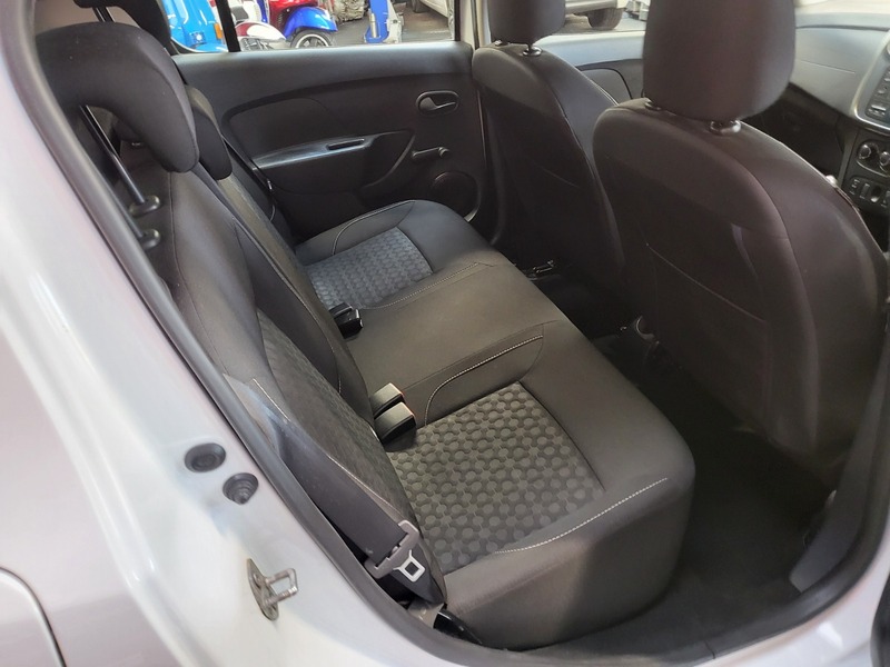 Used Dacia Sandero 2016 for sale - 76924089: Photo 18